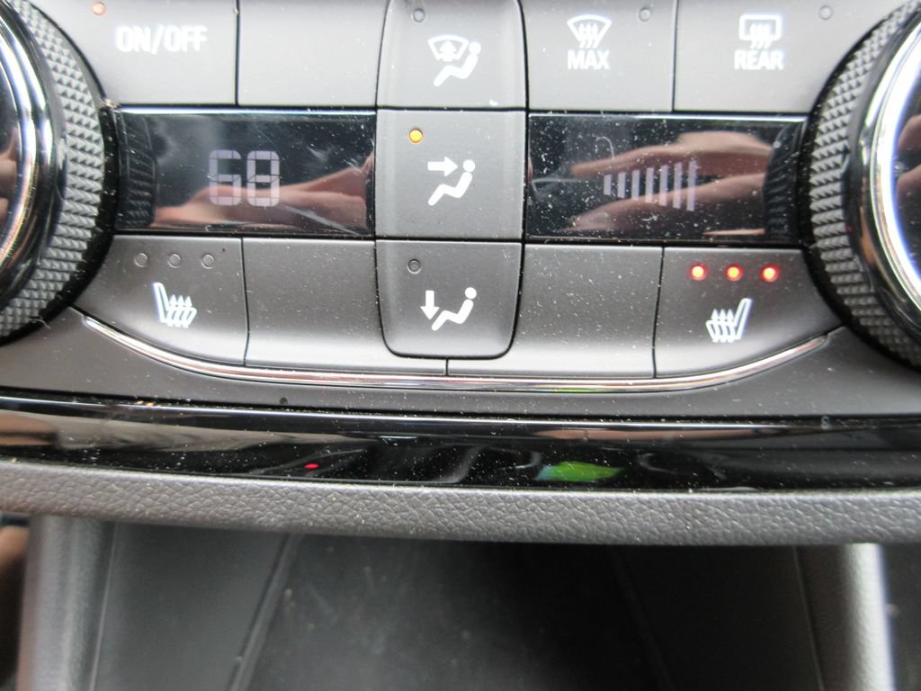 New 2026 Buick Envista Sport Touring w/ Convenience I Package FWD image 19