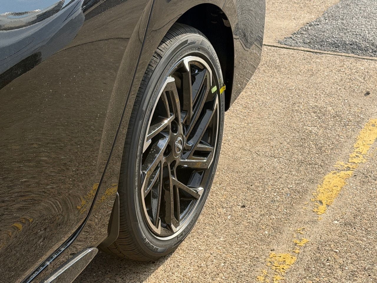 New 2026 Nissan Sentra SR FWD image 20