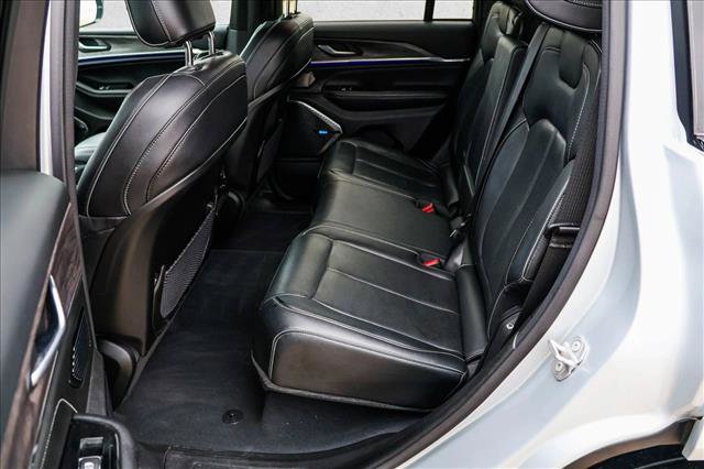 Used 2022 Jeep Grand Cherokee Overland image 22