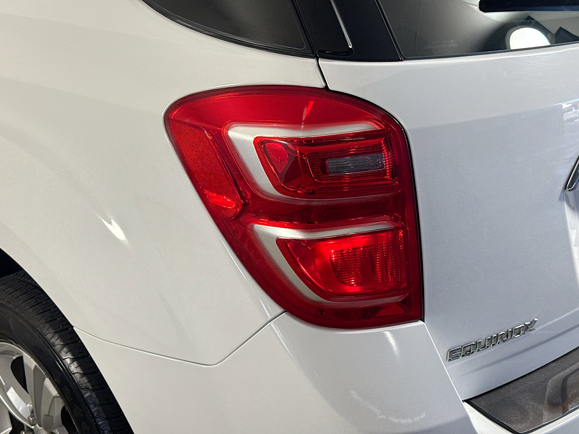Used 2017 Chevrolet Equinox LS FWD image 35