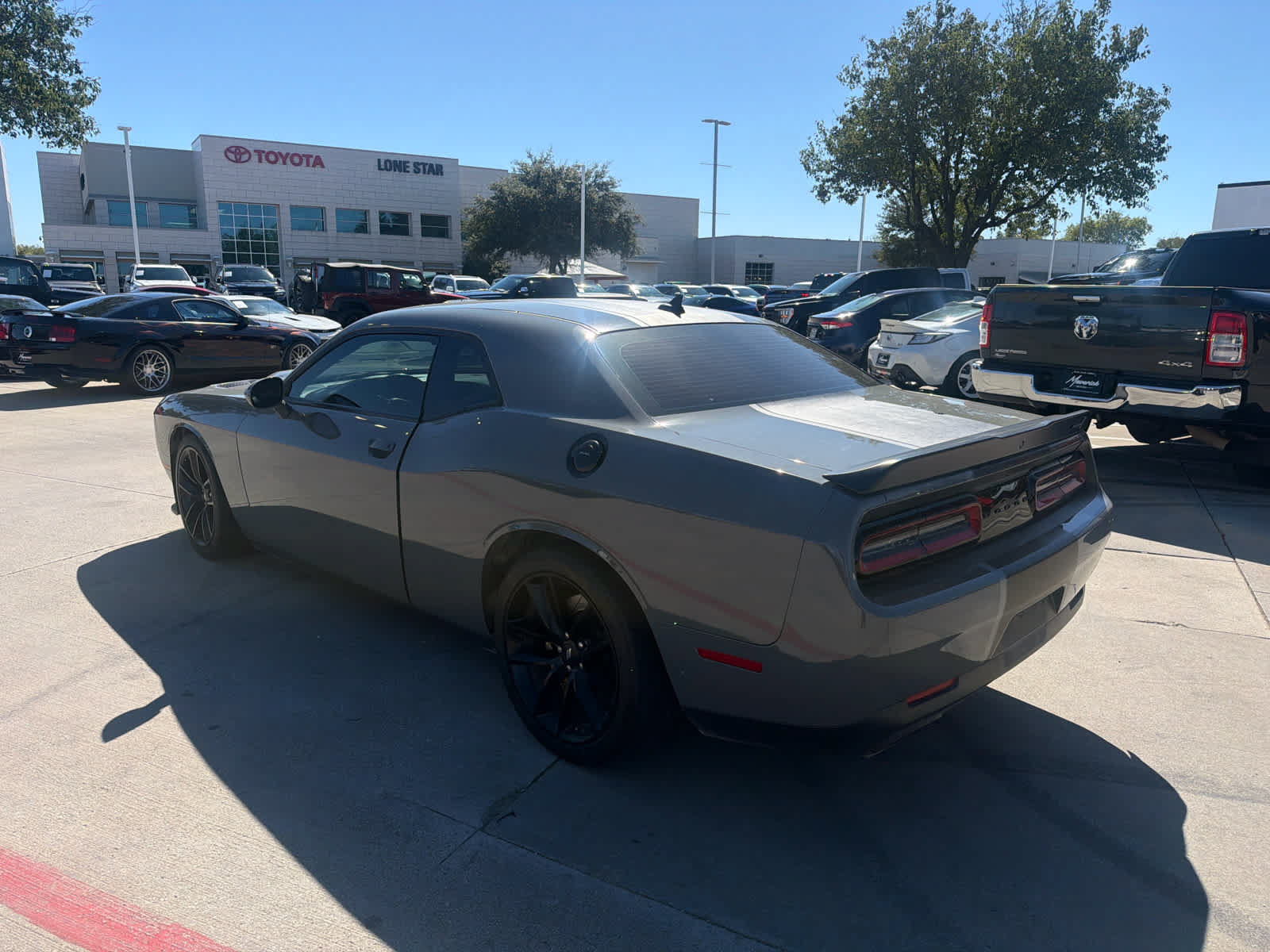Used 2019 Dodge Challenger R/T Scat Pack w/ Stars & Stripes Edition RWD image 3