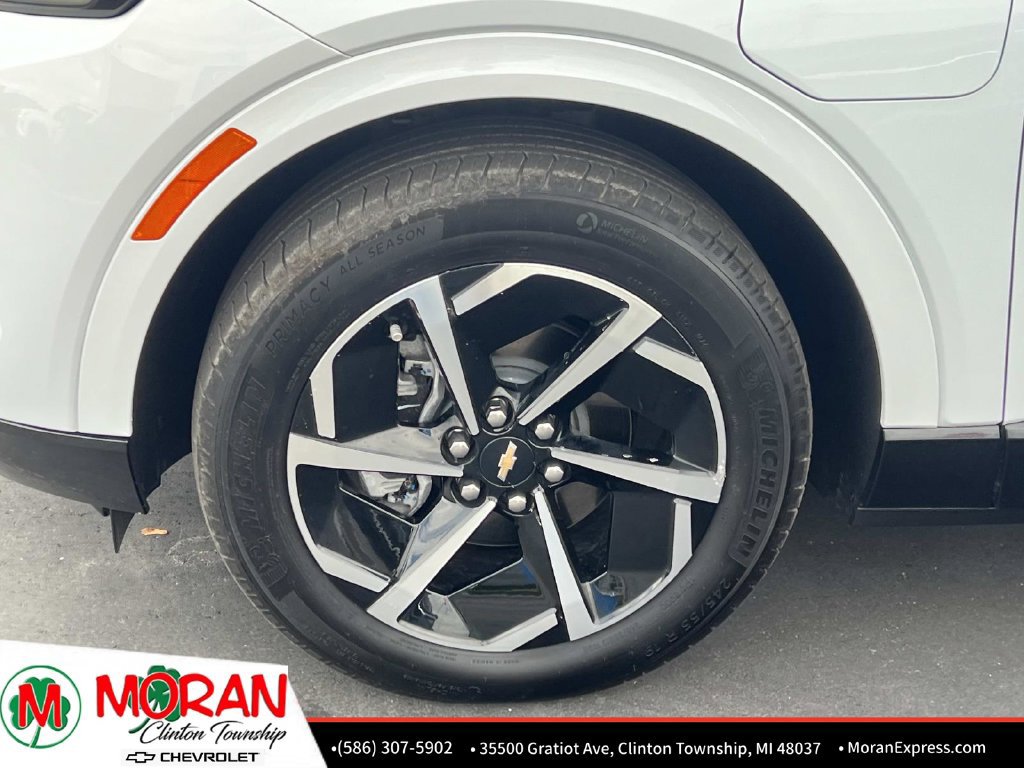 Used 2024 Chevrolet Equinox EV LT FWD image 10
