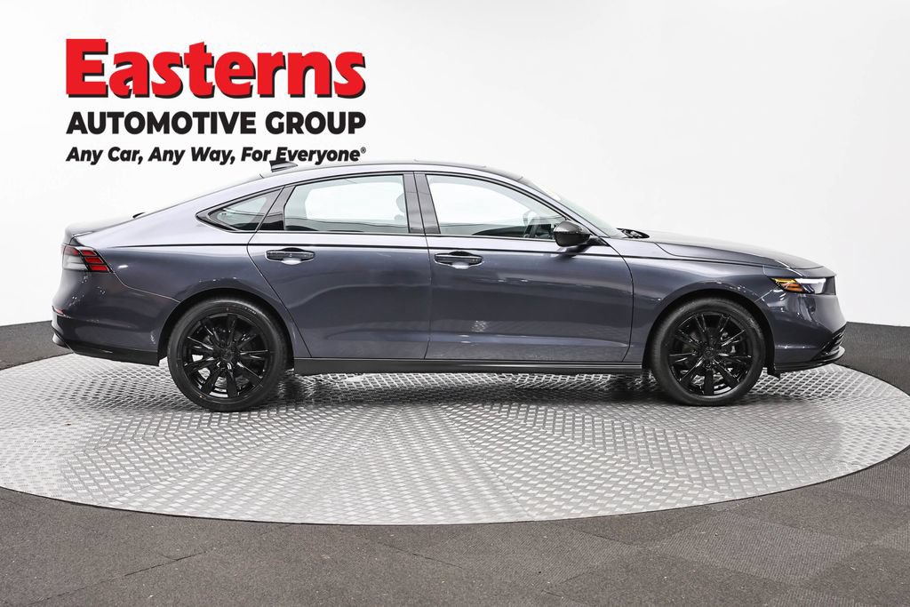 Used 2025 Honda Accord SE image 4