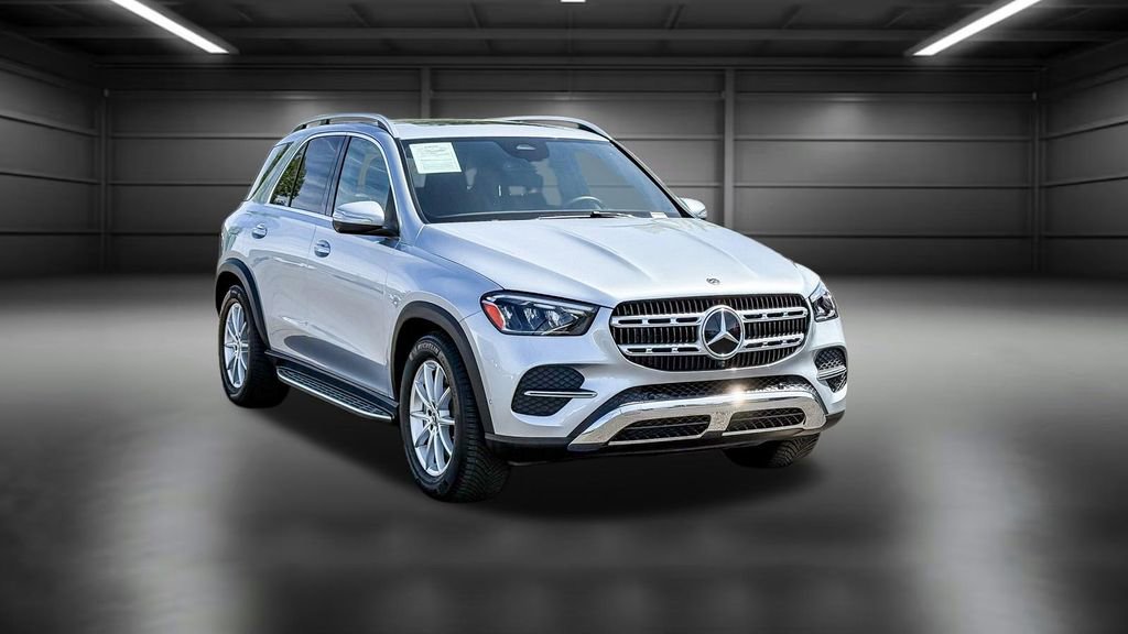 Certified 2025 Mercedes-Benz GLE 450 4MATIC image 9