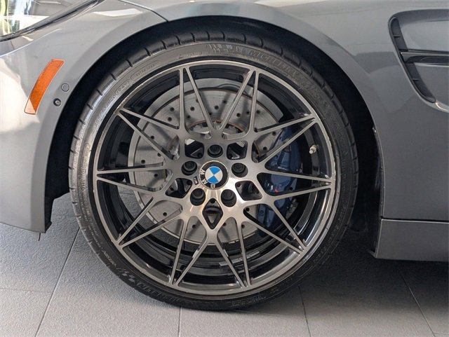 Used 2018 BMW M4 Convertible image 4