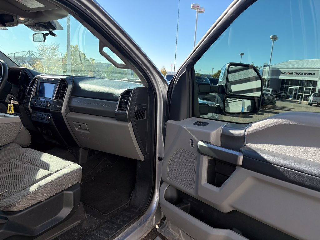 Used 2021 Ford F250 XLT w/ XLT Premium Package AWD/4WD image 28