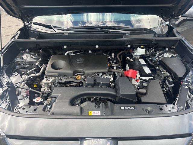 Used 2025 Toyota RAV4 XLE AWD/4WD image 44