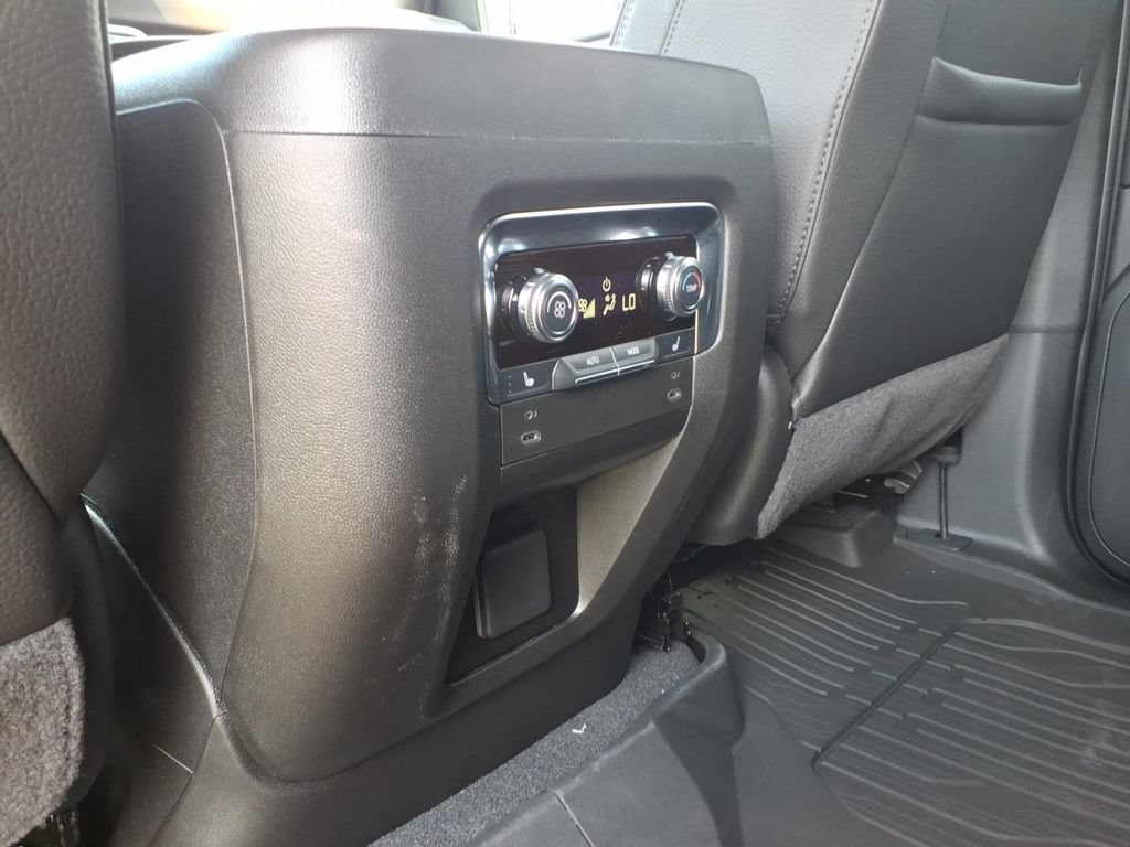 New 2026 GMC Yukon Denali w/ LPO, Floor Liner Package AWD/4WD image 16