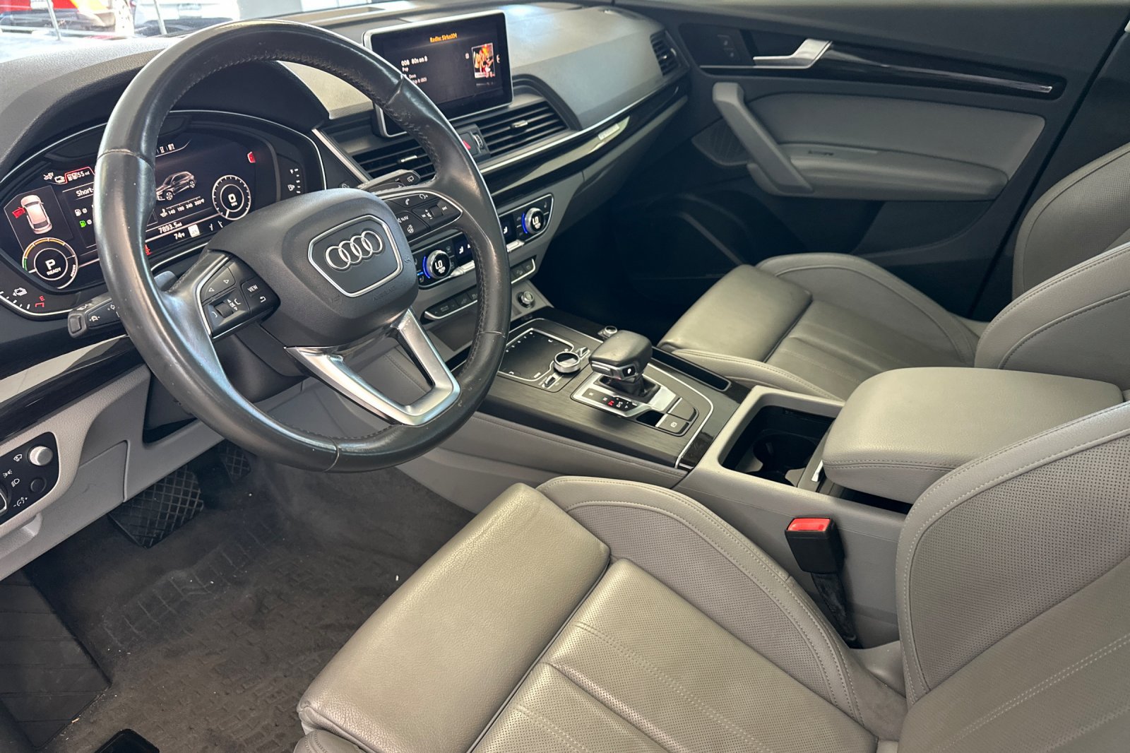 Used 2020 Audi Q5 e Prestige w/ Prestige Package AWD/4WD image 10