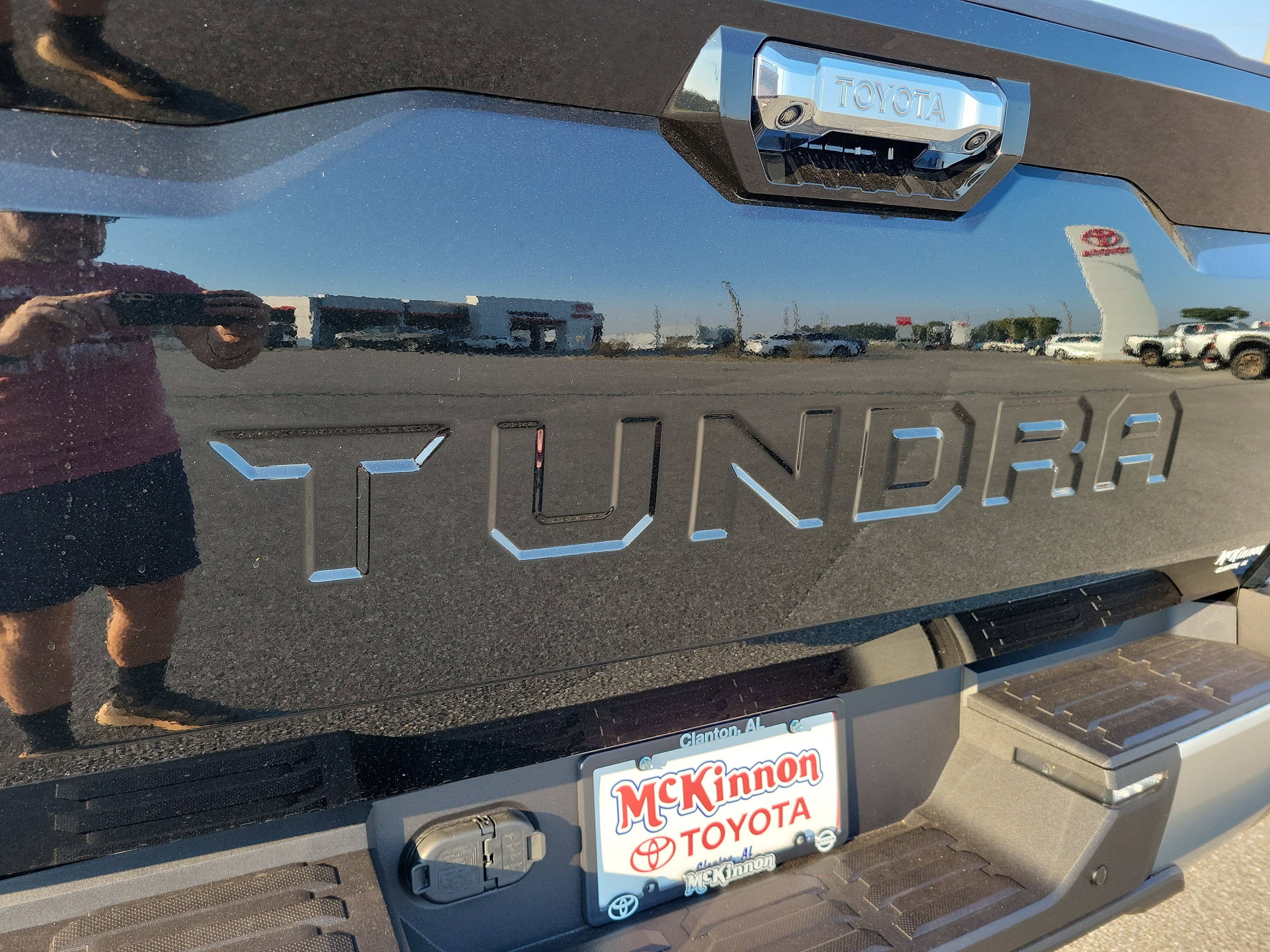 New 2026 Toyota Tundra Limited image 9