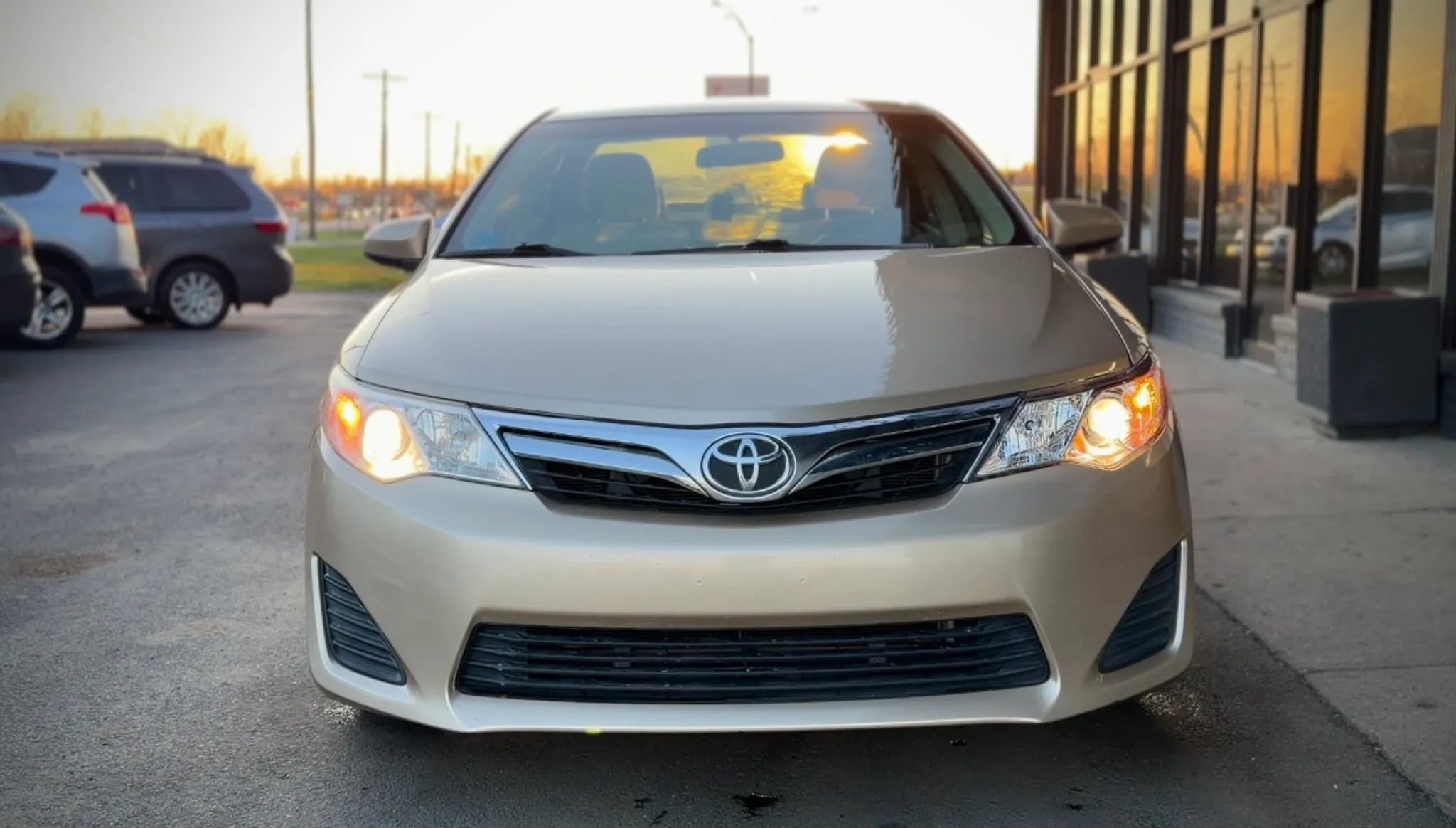 Used 2012 Toyota Camry LE image 6