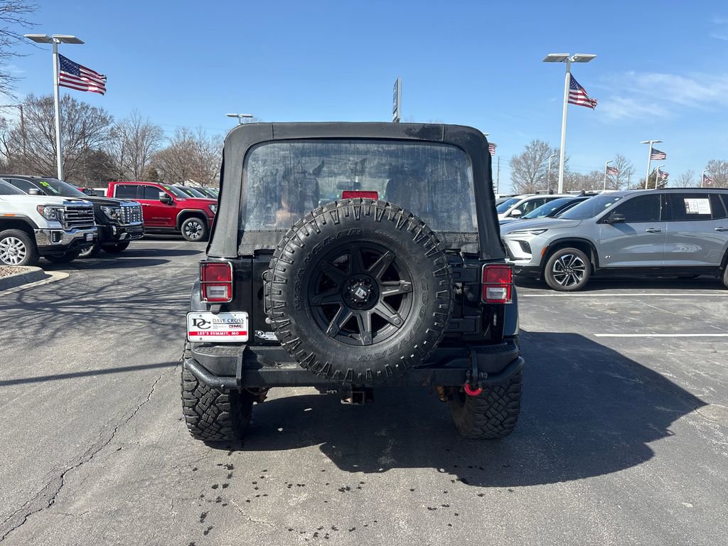 Used 2013 Jeep Wrangler Unlimited Sahara image 7