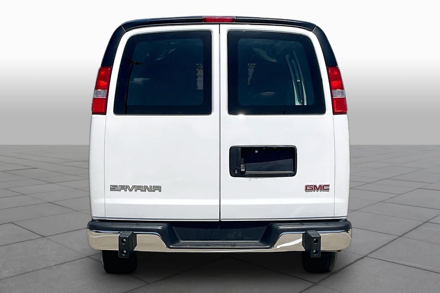Certified 2025 GMC Savana 2500 w/ Driver Convenience Package RWD image 5