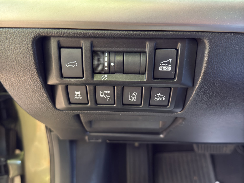 Used 2019 Subaru Outback 2.5i Touring w/ Protection Package #1 AWD/4WD image 14