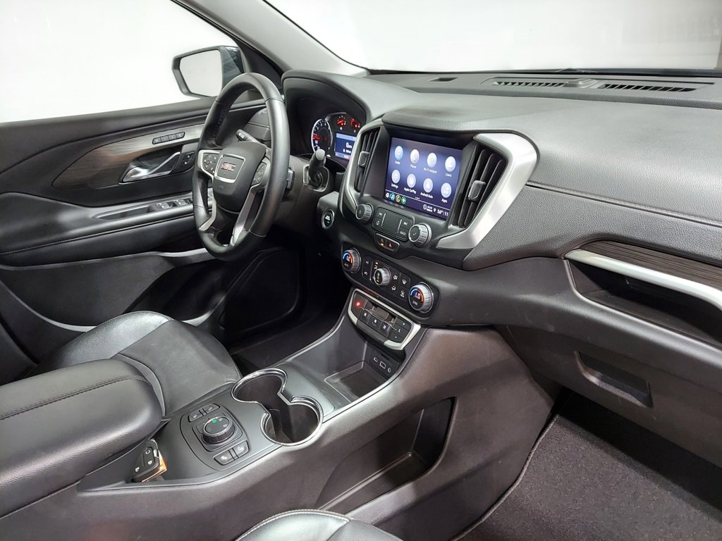 Used 2024 GMC Terrain SLT image 24