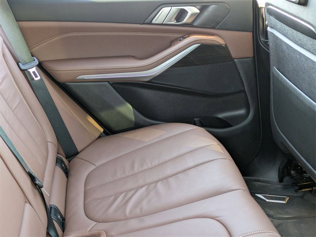 Used 2025 BMW X5 xDrive50e image 35