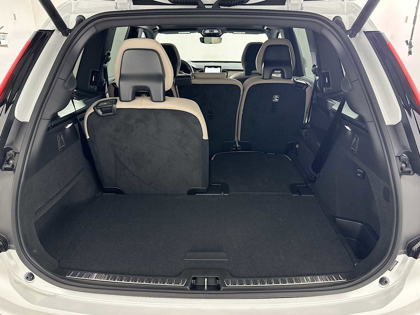 New 2026 Volvo XC90 B5 Core AWD/4WD image 25