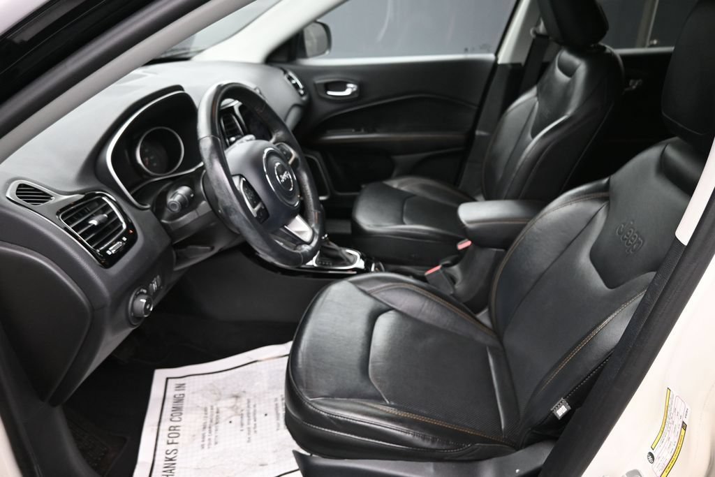 Used 2019 Jeep Compass Limited AWD/4WD image 11