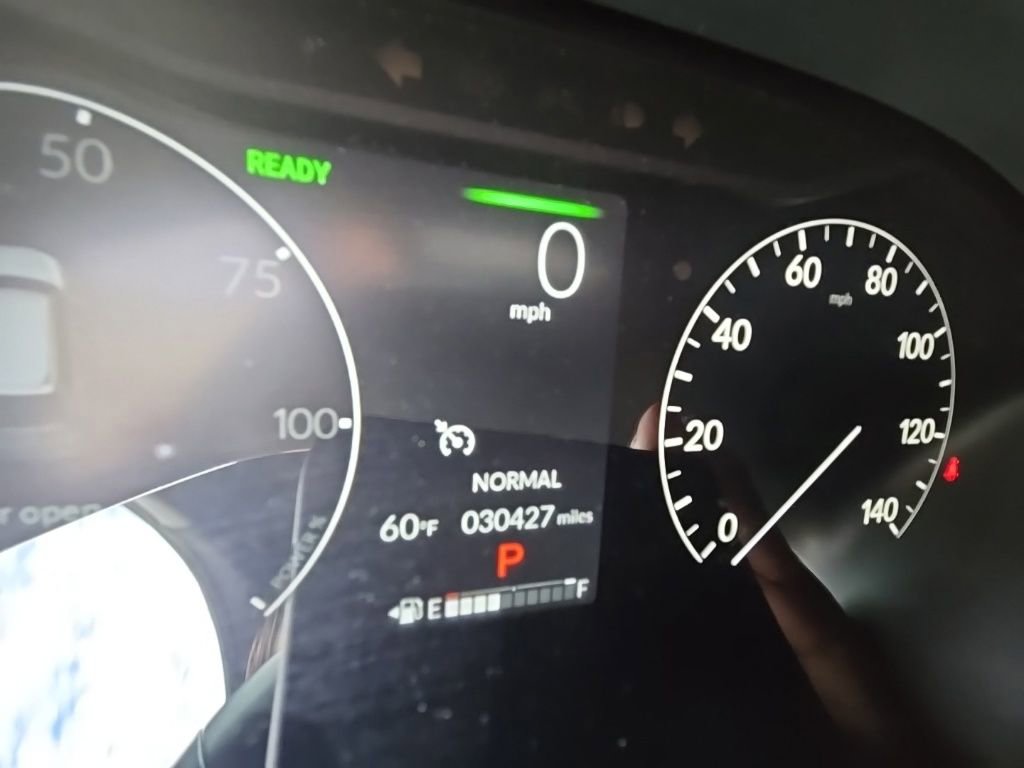 Used 2025 Honda CR-V Sport Touring image 17