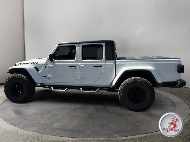 Used 2023 Jeep Gladiator Rubicon w/ Safety Group AWD/4WD image 4