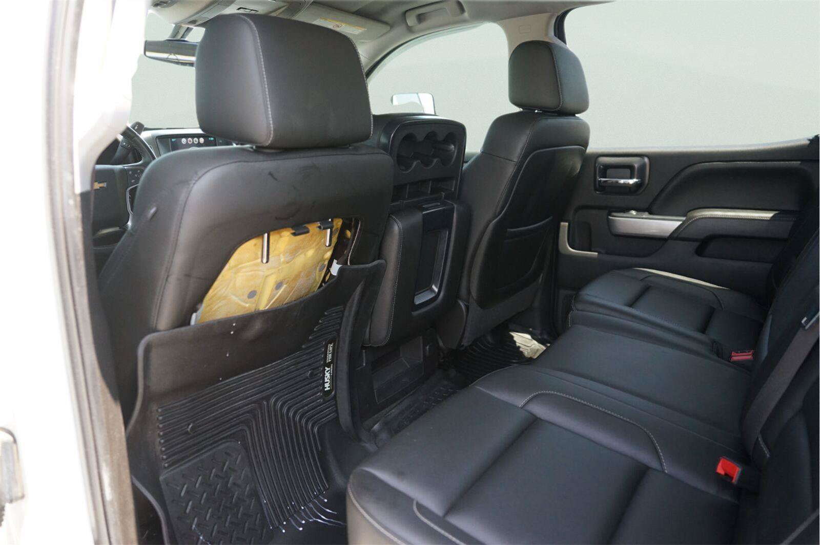 Used 2015 Chevrolet Silverado 2500 LT w/ LT Convenience Package AWD/4WD image 11