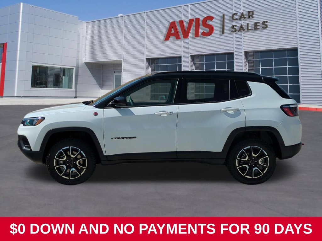 Used 2025 Jeep Compass Trailhawk AWD/4WD image 10