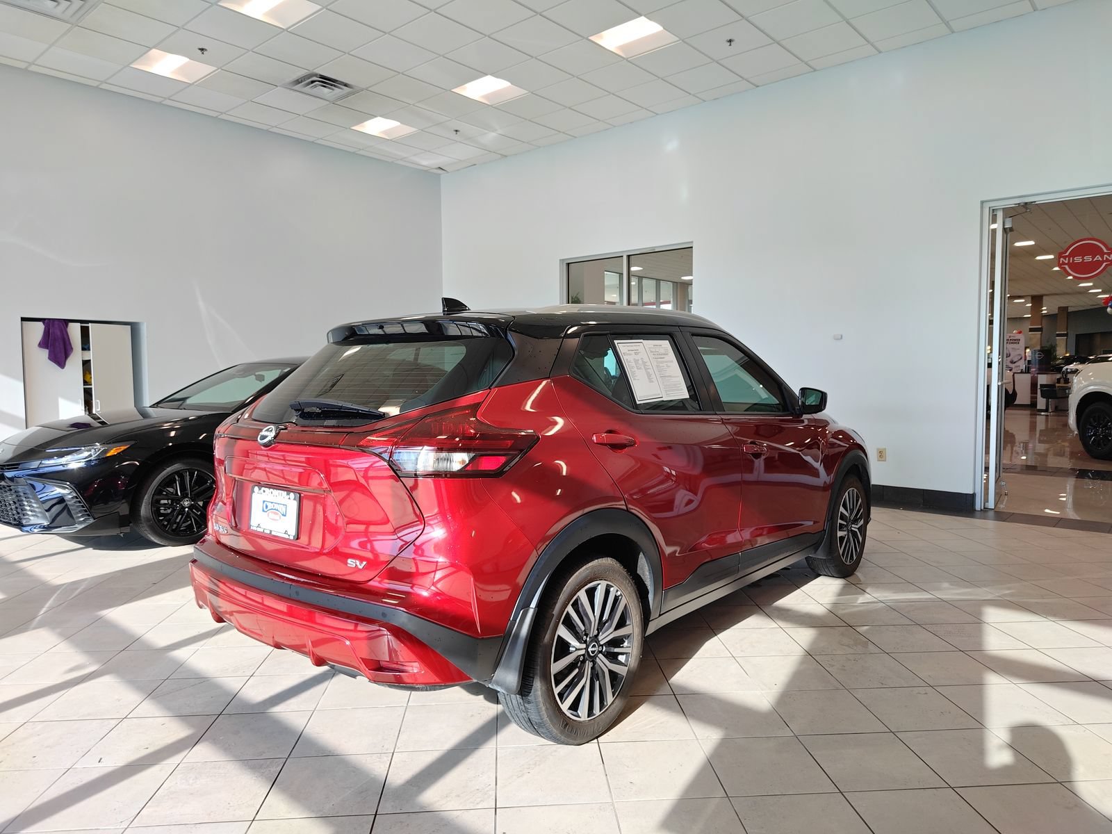 Used 2022 Nissan Kicks SV FWD image 3