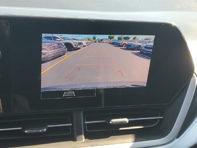 Certified 2024 Chevrolet Trax RS w/ Sunroof Package FWD image 23