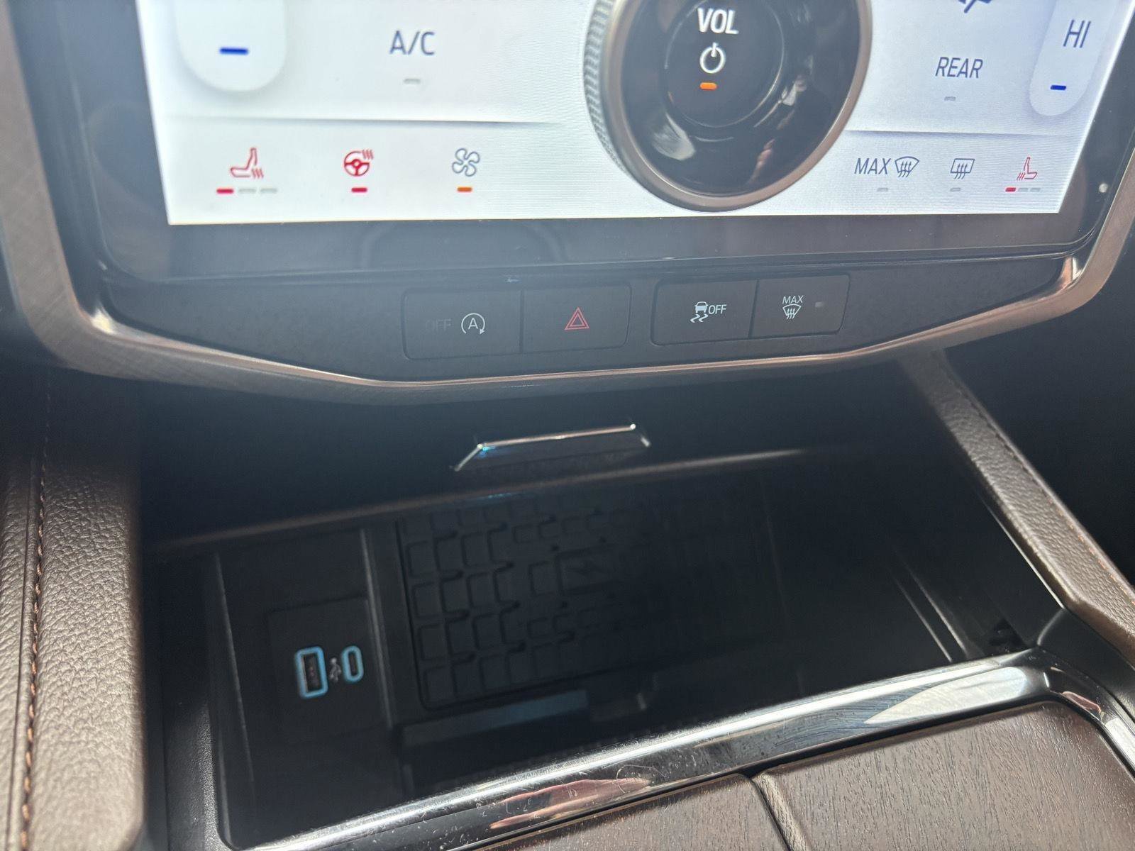 Used 2024 Ford Expedition Max King Ranch image 16