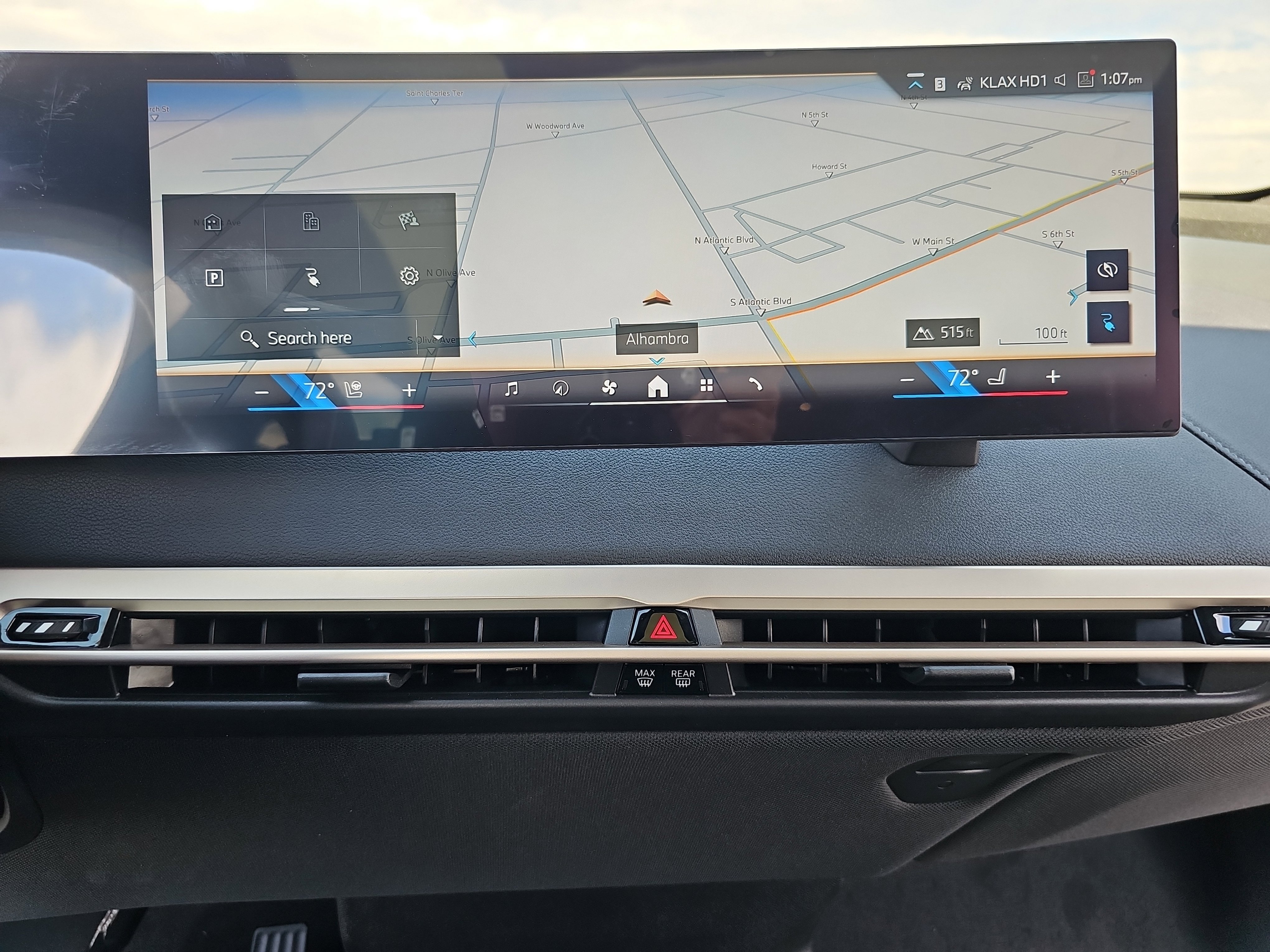 New 2026 BMW iX xDrive60 w/ Premium Package image 22