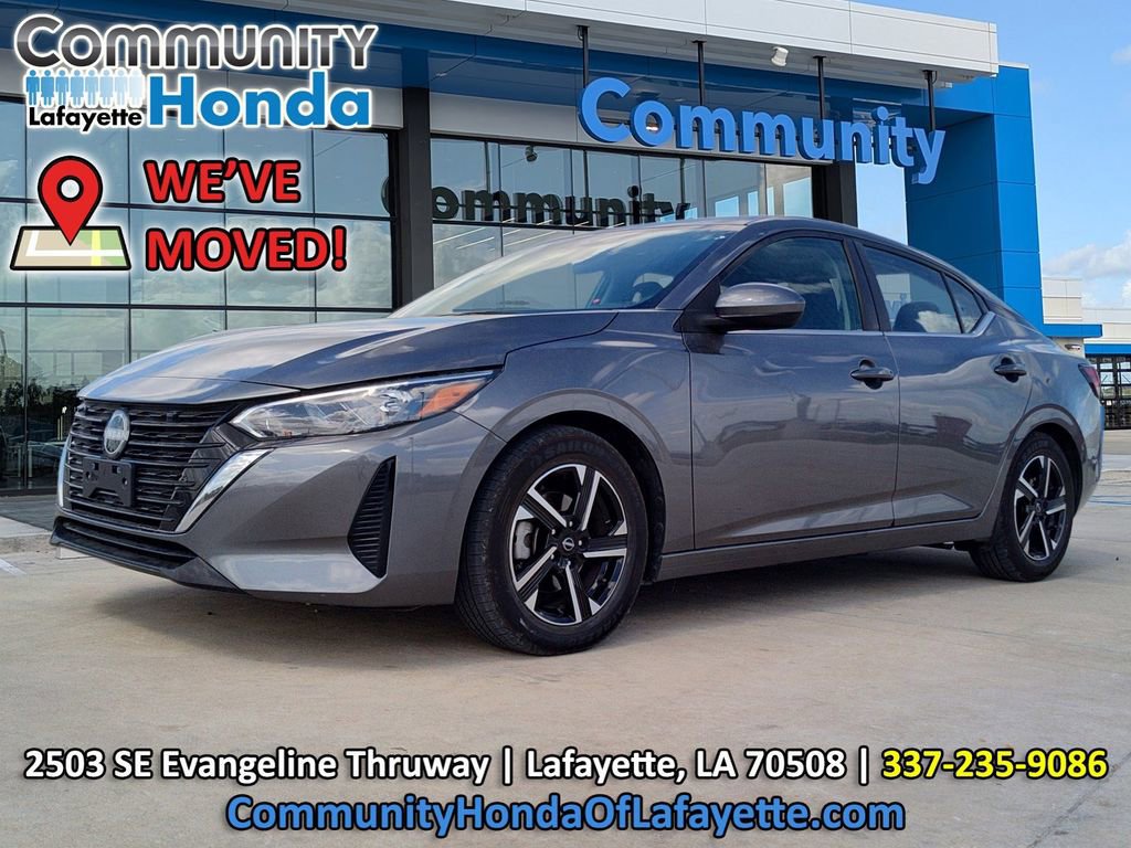 Used 2024 Nissan Sentra SV FWD image 1