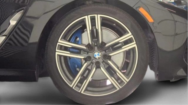 Used 2022 BMW 840i Coupe w/ Driving Assistance Package RWD image 11