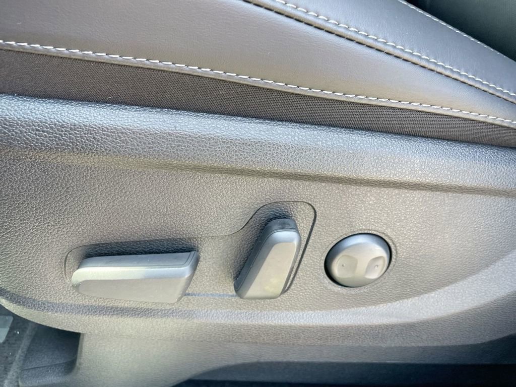 Used 2025 Kia Telluride S image 38