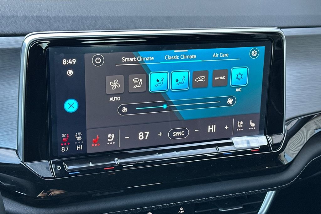 Used 2024 Volkswagen Atlas Cross Sport SE image 21