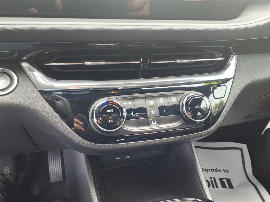 Used 2025 Buick Envista Sport Touring FWD image 11