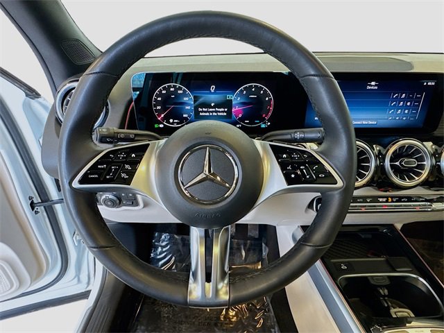 Certified 2025 Mercedes-Benz GLB 250 4MATIC image 11