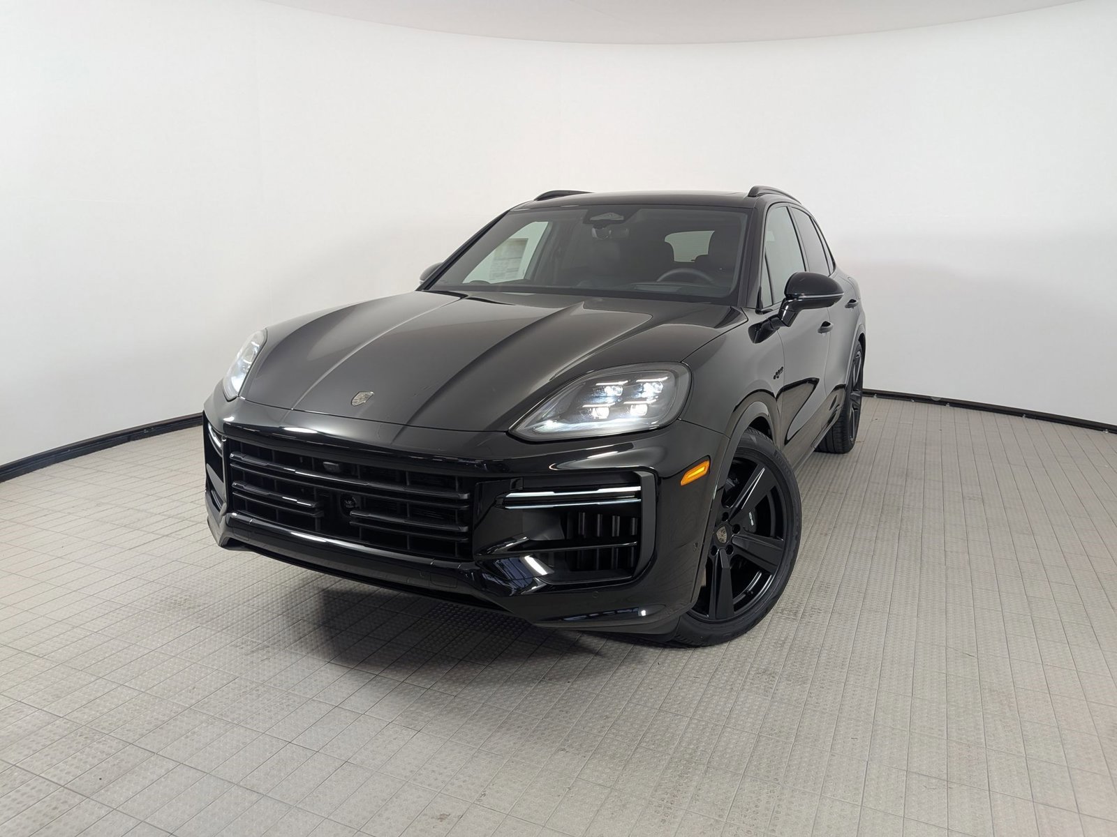 New 2026 Porsche Cayenne Turbo AWD/4WD image 1