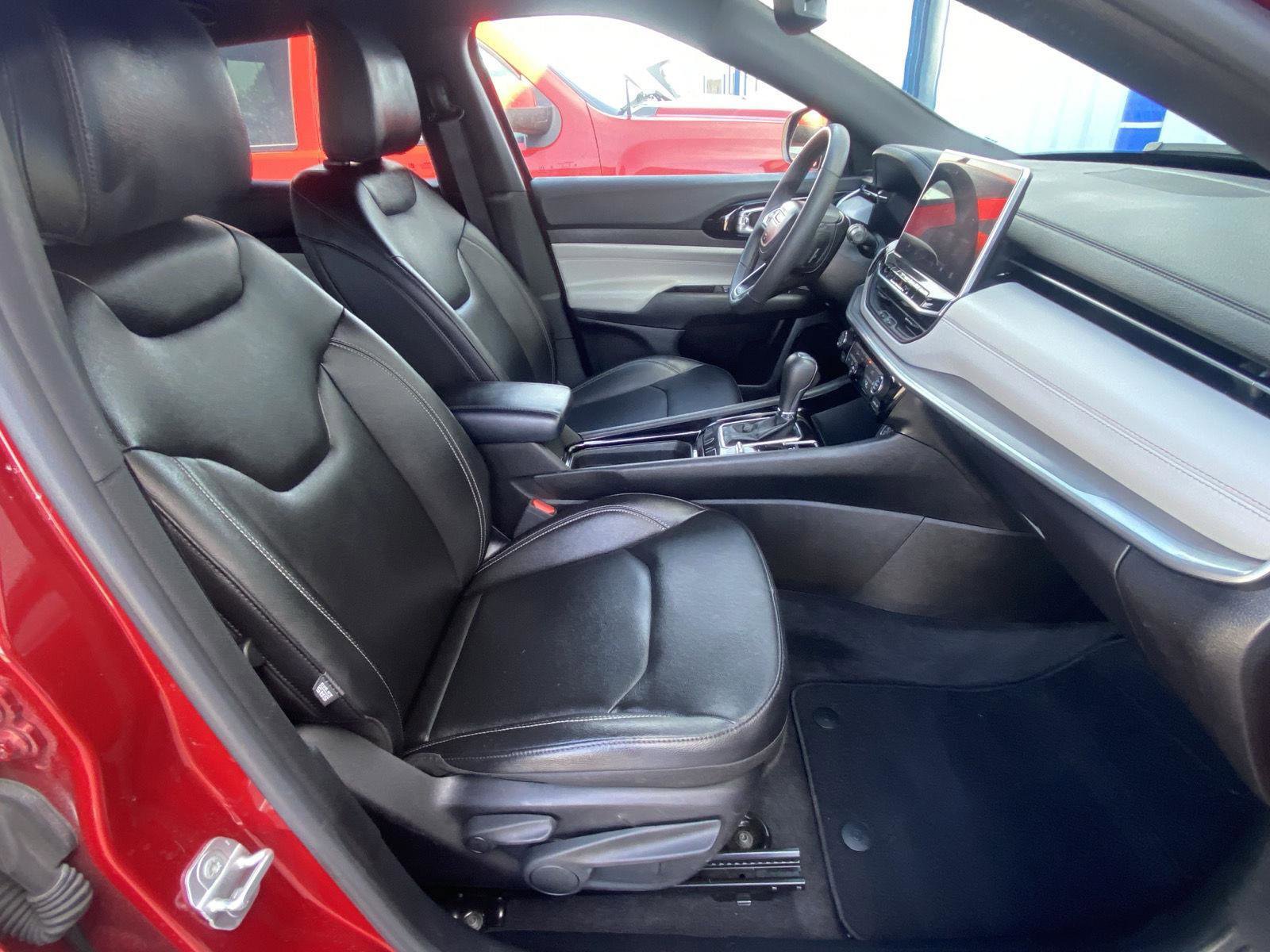 Used 2025 Jeep Compass Limited image 20