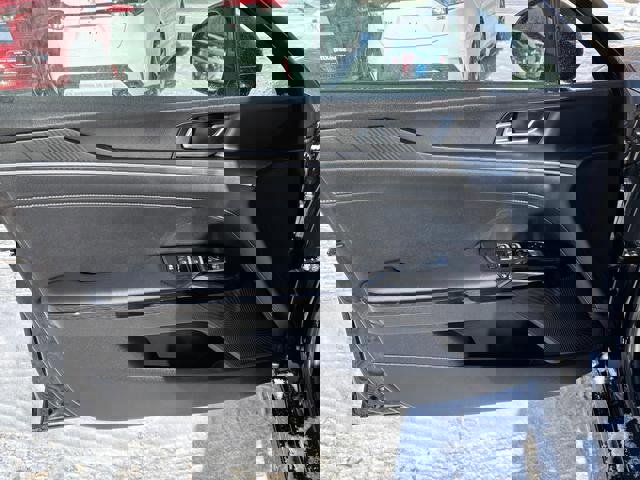 Used 2025 Kia K5 GT-Line image 10