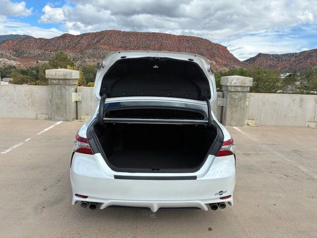 Used 2019 Toyota Camry XSE w/ Navigation Package image 8