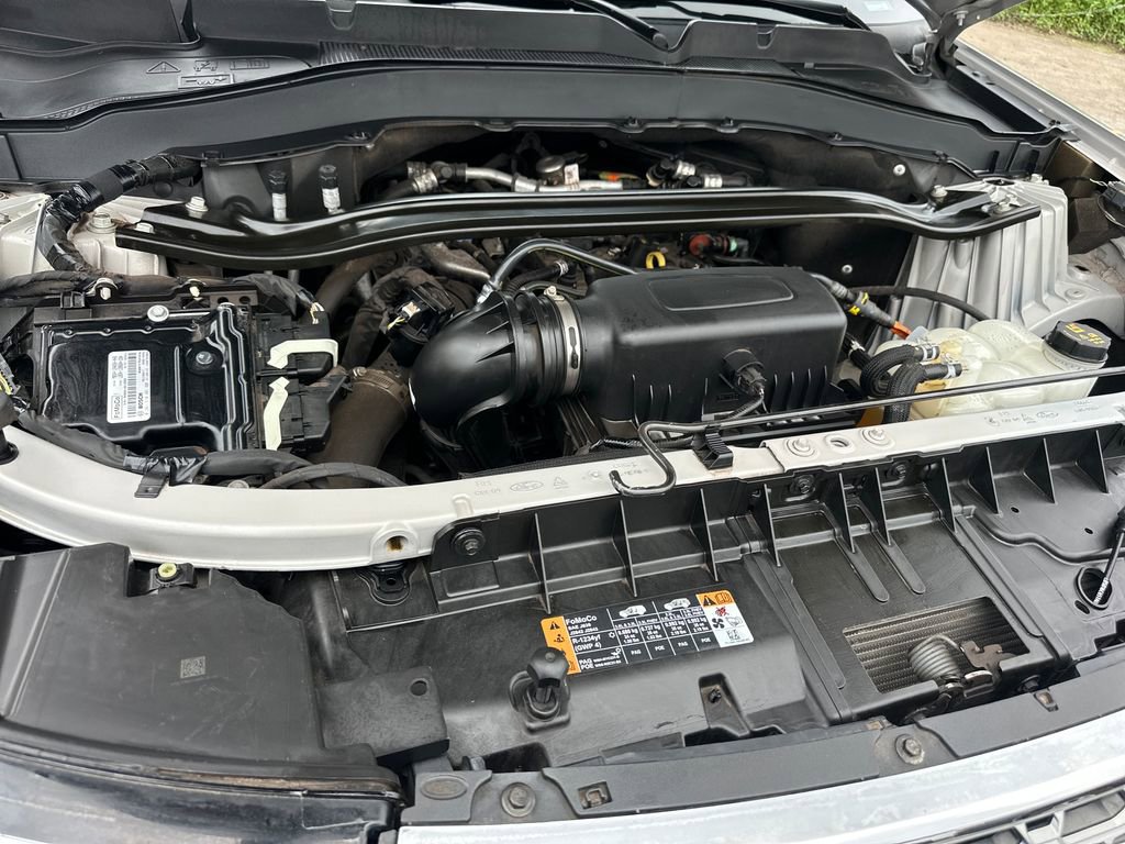 Used 2022 Ford Explorer Limited w/ Equipment Group 301A image 21