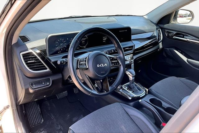 Used 2024 Kia Seltos S image 13
