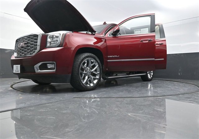 Used 2020 GMC Yukon XL Denali w/ Denali Ultimate Package image 27