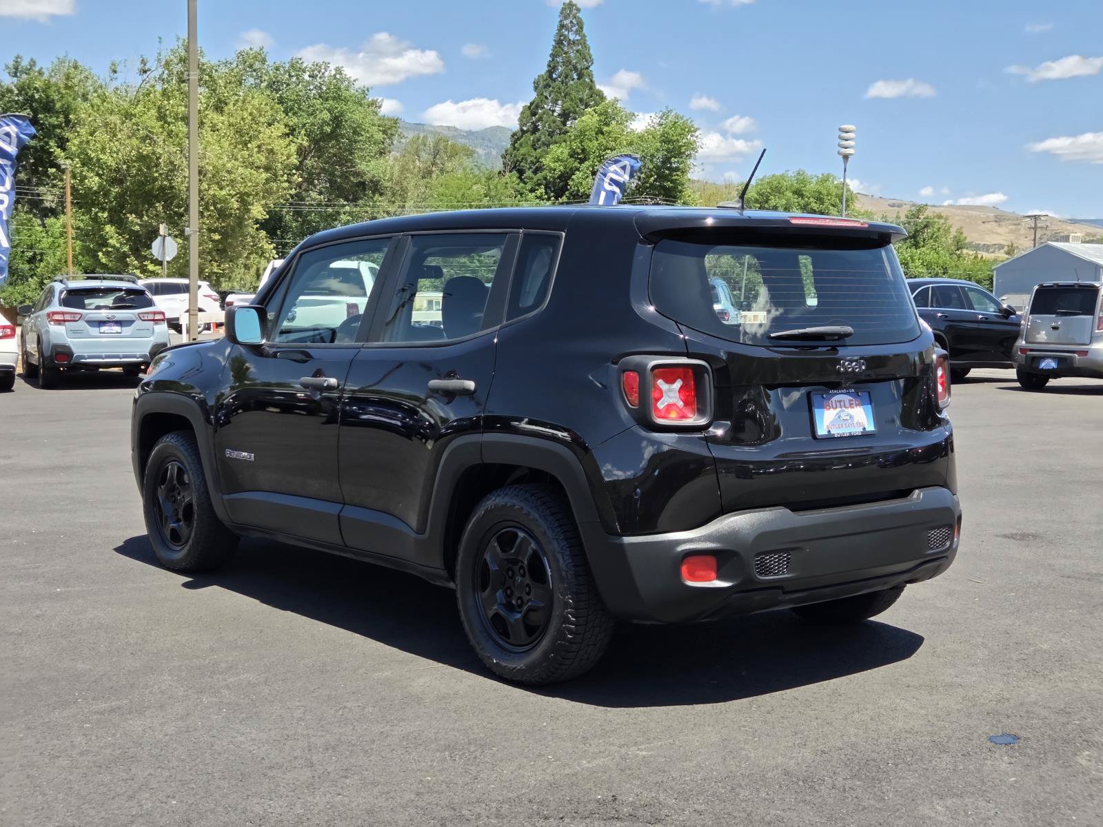 Used 2016 Jeep Renegade Sport w/ Power & Air Group FWD image 7