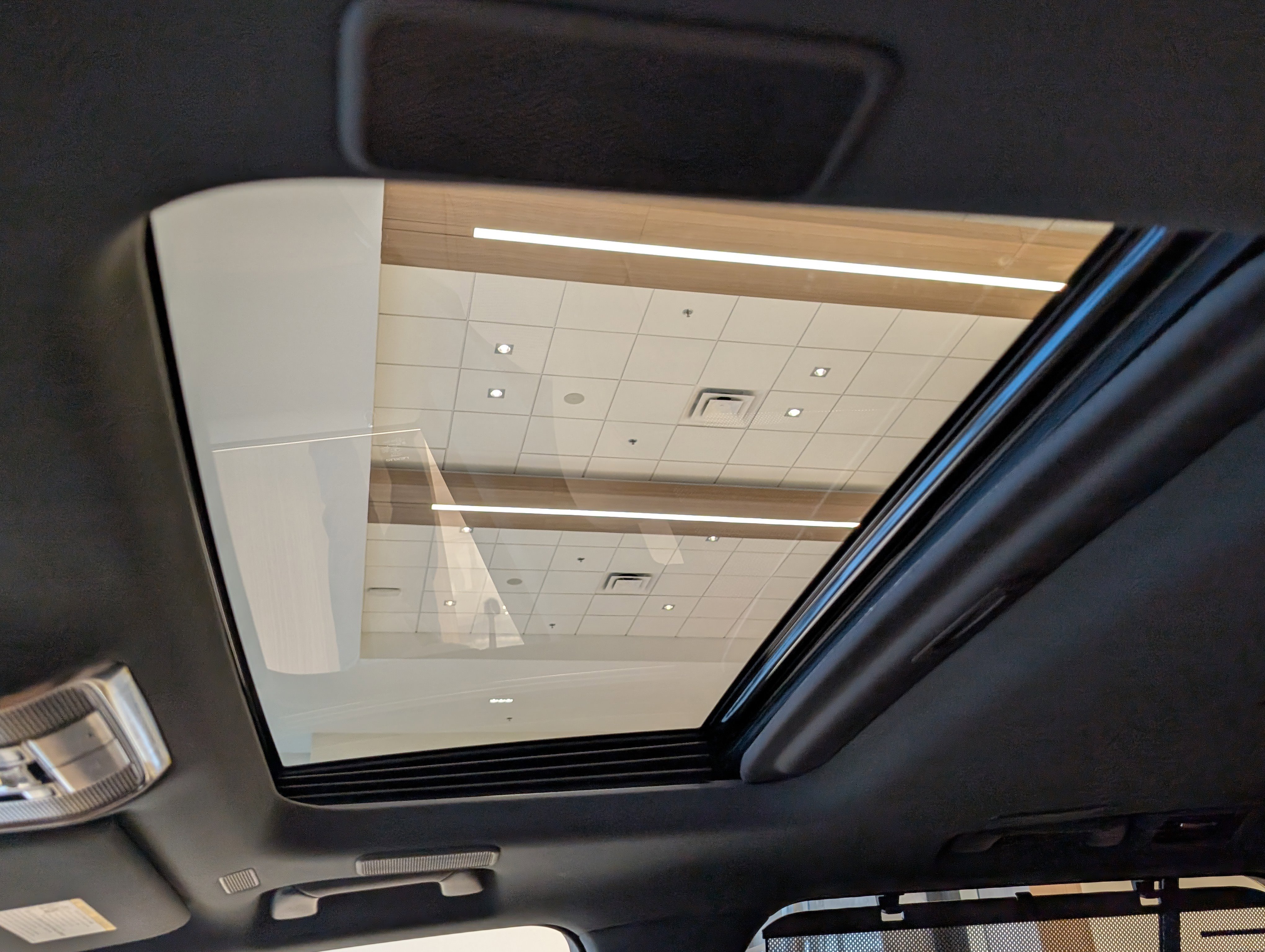 New 2026 Lexus LX 600 4WD w/ Luxury Package image 19