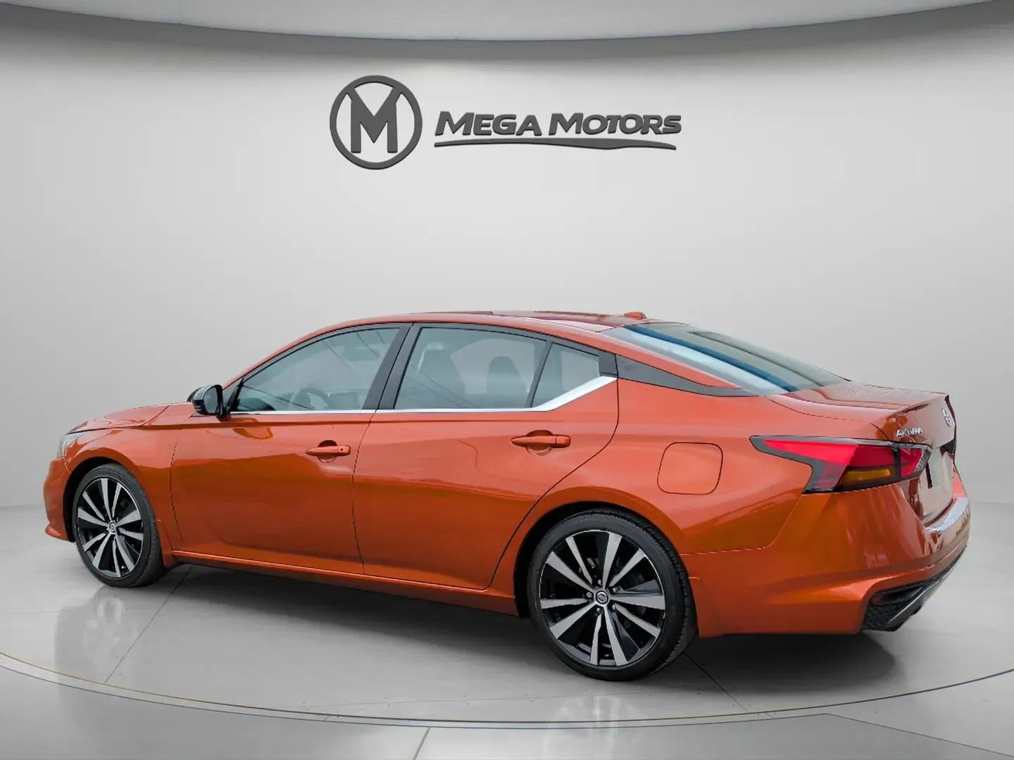 Used 2022 Nissan Altima 2.0 SR image 4