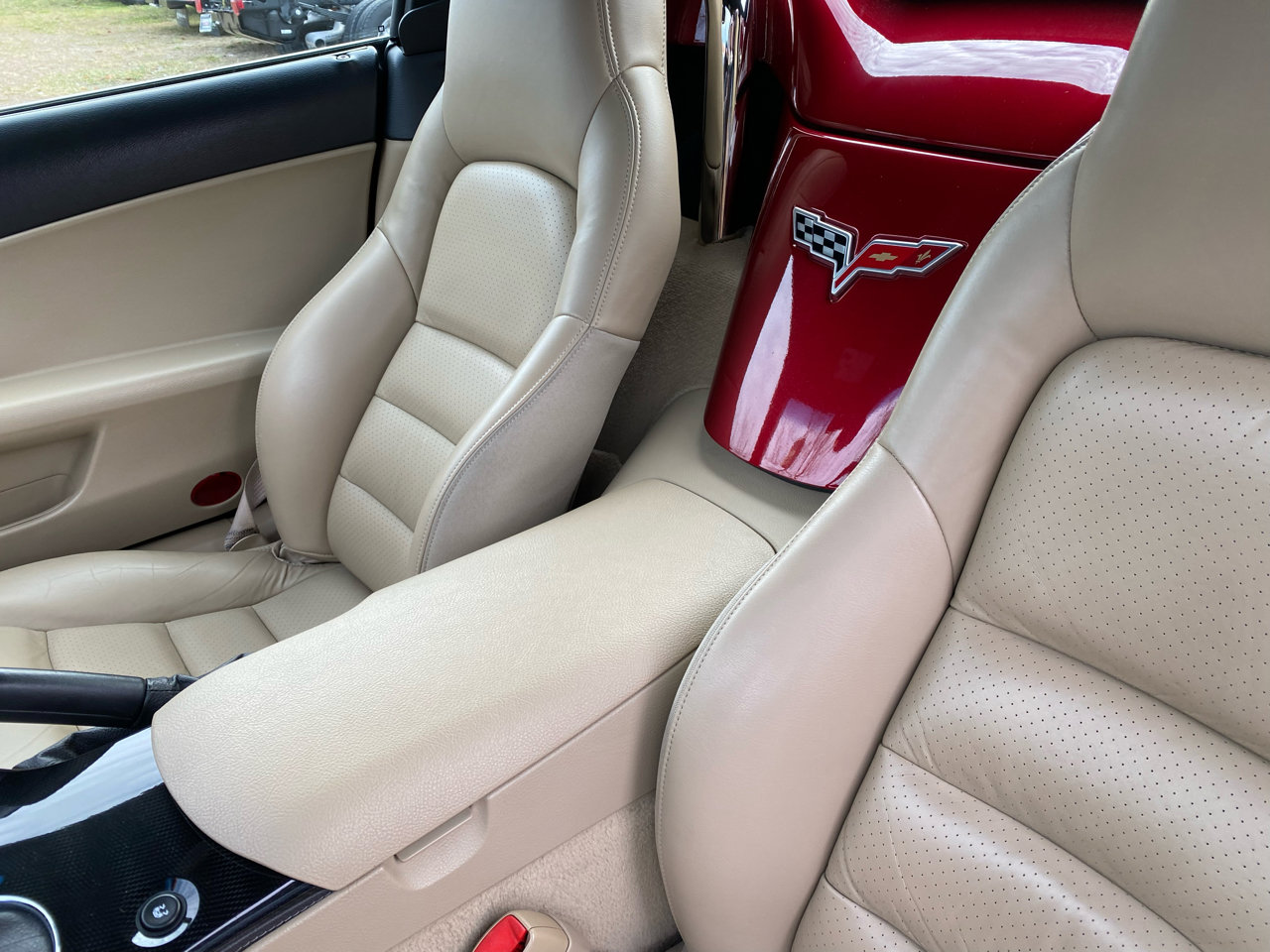 Used 2008 Chevrolet Corvette Convertible w/ Preferred Equipment Group image 38