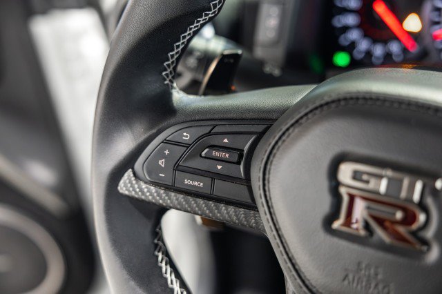 Used 2023 Nissan GT-R Premium w/ Premium Interior Package AWD/4WD image 33