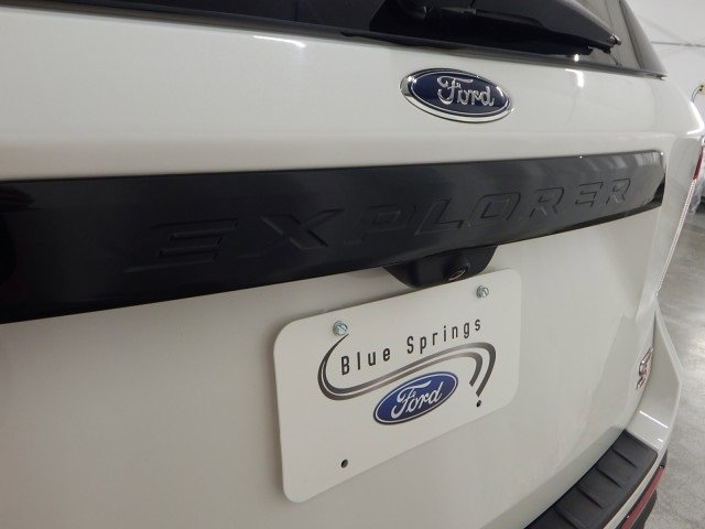 Used 2023 Ford Explorer ST w/ Equipment Group 401A image 5