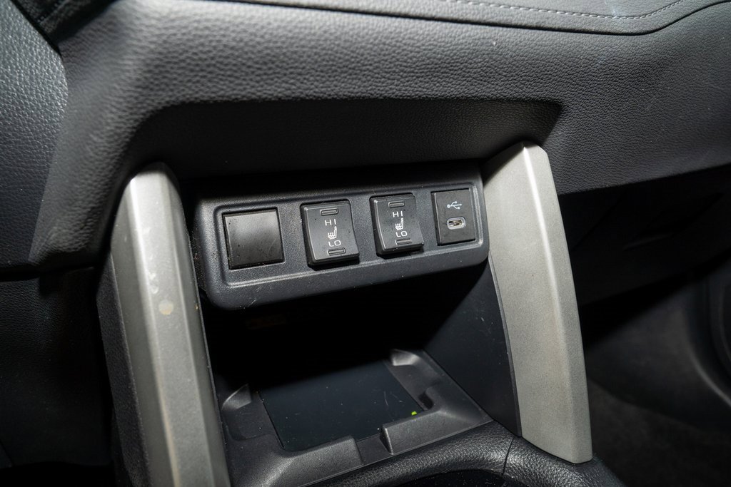 Certified 2024 Toyota Corolla Cross XSE image 16